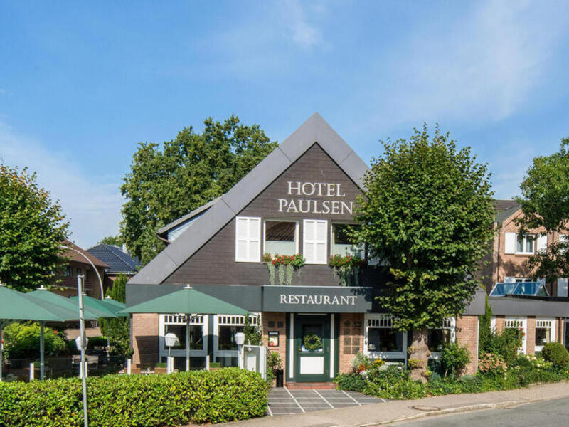 Enjoy the nature around the 3-star-superior hotel Ringhotel Paulsen in Zeven