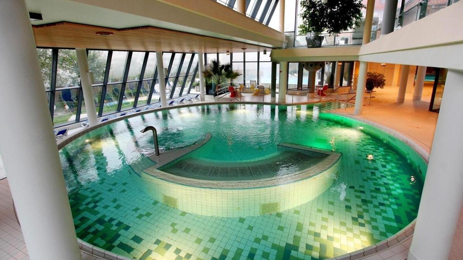 Brine bath in the Ringhotel Hohenlohe in Schwaebisch Hall, 4 stars superior hotel in the Heilbronner Land region