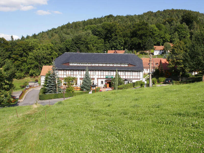 Ringhotel Sonnebergbaude in Waltersdorf, Hotel in the Oberlausitz region