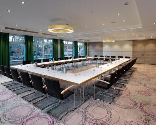 Modern conference rooms in the Ringhotel Sellhorn in the Lueneburg Heath 